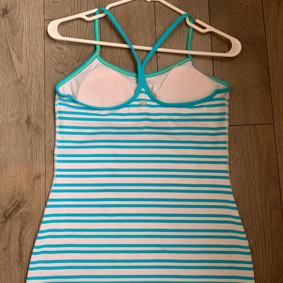 lululemon athletica tank top - Picture 2 of 3